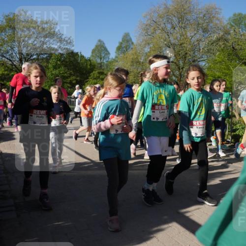 25.04.2025 - Das Zehntel Zöllner http://msf.ph/oto/7756627 26.04.2025 08:49:22 Laufen 2560, 2285, 2295 meine-sportfotos.de
