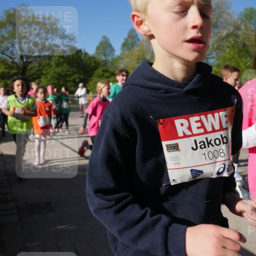 25.04.2025 - Das Zehntel Zöllner http://msf.ph/oto/7756736 26.04.2025 08:49:31 Laufen 1008, 1008, 3366 meine-sportfotos.de