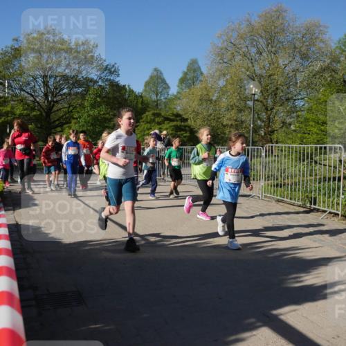 25.04.2025 - Das Zehntel Zöllner http://msf.ph/oto/7756796 26.04.2025 08:49:37 Laufen  meine-sportfotos.de