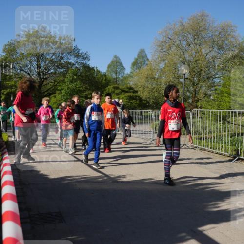 25.04.2025 - Das Zehntel Zöllner http://msf.ph/oto/7756829 26.04.2025 08:49:39 Laufen  meine-sportfotos.de