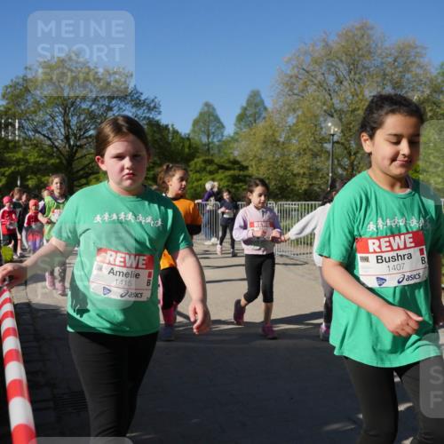 25.04.2025 - Das Zehntel Zöllner http://msf.ph/oto/7756921 26.04.2025 08:49:49 Laufen 1415, 1407 meine-sportfotos.de