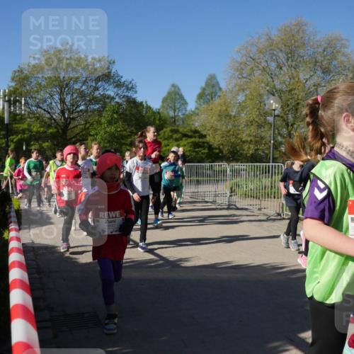 25.04.2025 - Das Zehntel Zöllner http://msf.ph/oto/7756957 26.04.2025 08:49:52 Laufen 1892, 1495 meine-sportfotos.de