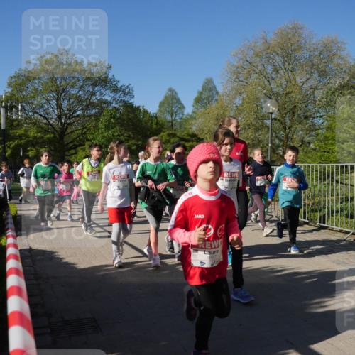 25.04.2025 - Das Zehntel Zöllner http://msf.ph/oto/7756971 26.04.2025 08:49:53 Laufen 17, 250, 1887 meine-sportfotos.de