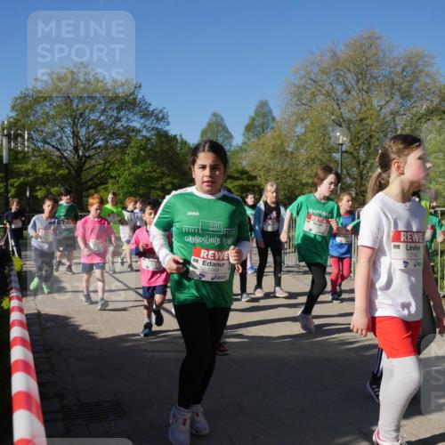 25.04.2025 - Das Zehntel Zöllner http://msf.ph/oto/7756994 26.04.2025 08:49:56 Laufen 711, 1, 1664, 2140 meine-sportfotos.de