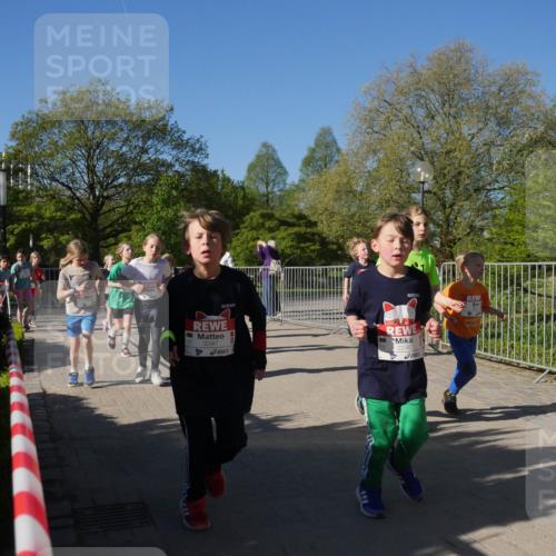 25.04.2025 - Das Zehntel Zöllner http://msf.ph/oto/7757050 26.04.2025 08:50:00 Laufen 2247, 2246 meine-sportfotos.de