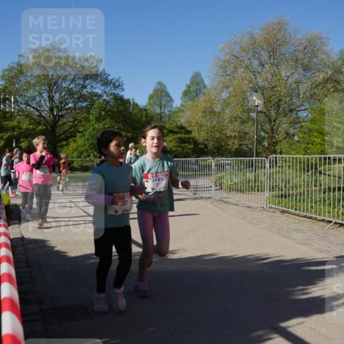25.04.2025 - Das Zehntel Zöllner http://msf.ph/oto/7757114 26.04.2025 08:50:06 Laufen 2876, 2958 meine-sportfotos.de