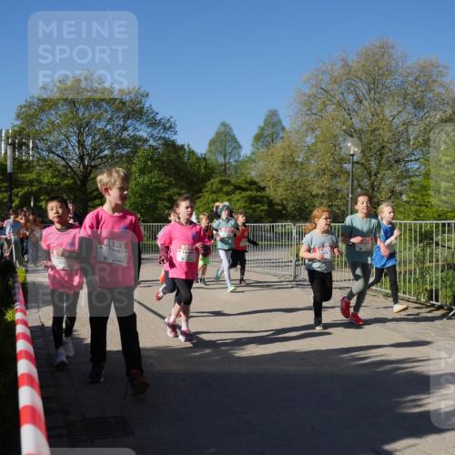 25.04.2025 - Das Zehntel Zöllner http://msf.ph/oto/7757143 26.04.2025 08:50:08 Laufen  meine-sportfotos.de