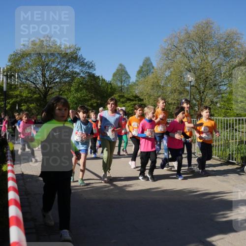 25.04.2025 - Das Zehntel Zöllner http://msf.ph/oto/7757205 26.04.2025 08:50:14 Laufen  meine-sportfotos.de