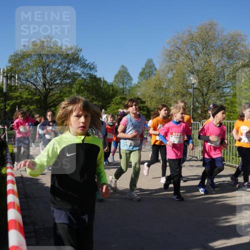 25.04.2025 - Das Zehntel Zöllner http://msf.ph/oto/7757210 26.04.2025 08:50:15 Laufen  meine-sportfotos.de