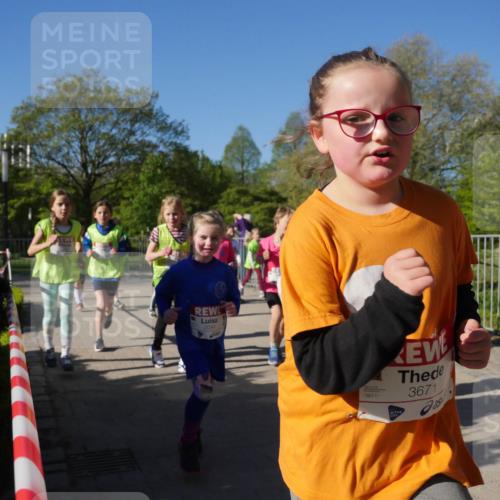 25.04.2025 - Das Zehntel Zöllner http://msf.ph/oto/7757283 26.04.2025 08:50:22 Laufen 2044, 380, 3671, 3671 meine-sportfotos.de
