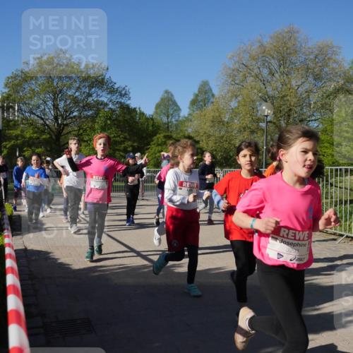 25.04.2025 - Das Zehntel Zöllner http://msf.ph/oto/7757355 26.04.2025 08:50:28 Laufen 3293 meine-sportfotos.de