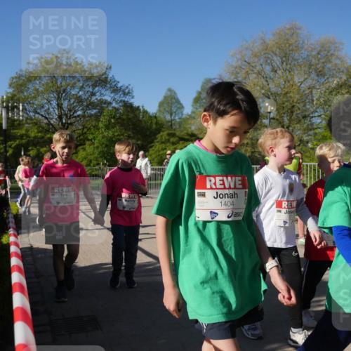 25.04.2025 - Das Zehntel Zöllner http://msf.ph/oto/7757473 26.04.2025 08:50:39 Laufen 3264, 1404, 1404, 1403 meine-sportfotos.de