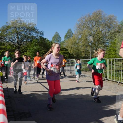 25.04.2025 - Das Zehntel Zöllner http://msf.ph/oto/7757544 26.04.2025 08:50:46 Laufen 2702 meine-sportfotos.de