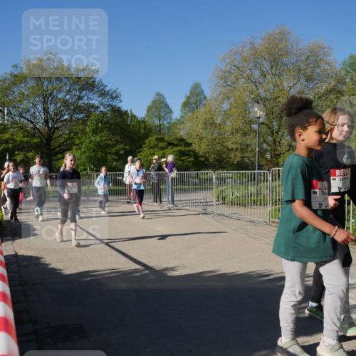 25.04.2025 - Das Zehntel Zöllner http://msf.ph/oto/7757649 26.04.2025 08:50:58 Laufen  meine-sportfotos.de