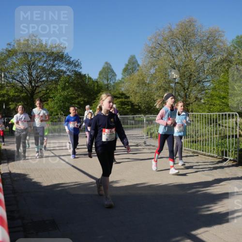 25.04.2025 - Das Zehntel Zöllner http://msf.ph/oto/7757671 26.04.2025 08:51:00 Laufen  meine-sportfotos.de