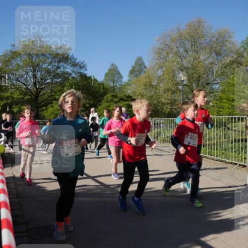 25.04.2025 - Das Zehntel Zöllner http://msf.ph/oto/7757761 26.04.2025 08:51:08 Laufen 375, 1859, 1829 meine-sportfotos.de