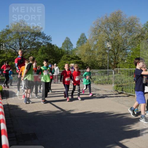 25.04.2025 - Das Zehntel Zöllner http://msf.ph/oto/7757820 26.04.2025 08:51:14 Laufen  meine-sportfotos.de