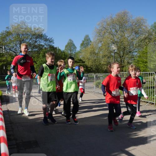 25.04.2025 - Das Zehntel Zöllner http://msf.ph/oto/7757834 26.04.2025 08:51:16 Laufen  meine-sportfotos.de