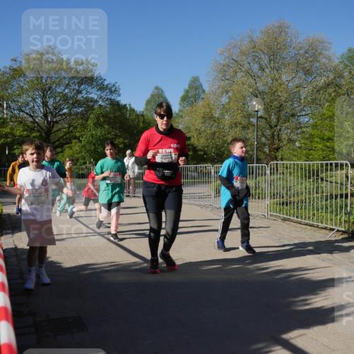 25.04.2025 - Das Zehntel Zöllner http://msf.ph/oto/7757862 26.04.2025 08:51:18 Laufen  meine-sportfotos.de