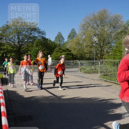 25.04.2025 - Das Zehntel Zöllner http://msf.ph/oto/7757989 26.04.2025 08:51:33 Laufen 213 meine-sportfotos.de