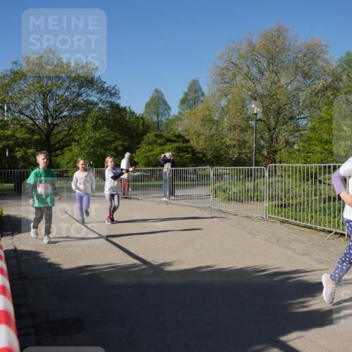 25.04.2025 - Das Zehntel Zöllner http://msf.ph/oto/7758024 26.04.2025 08:51:37 Laufen 2114 meine-sportfotos.de