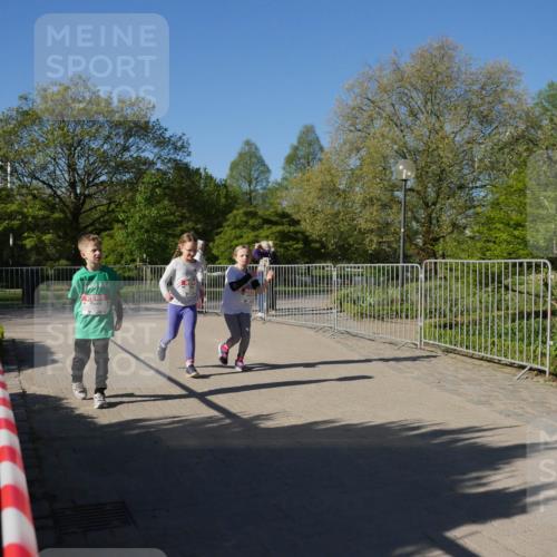 25.04.2025 - Das Zehntel Zöllner http://msf.ph/oto/7758031 26.04.2025 08:51:37 Laufen  meine-sportfotos.de
