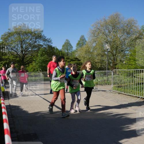 25.04.2025 - Das Zehntel Zöllner http://msf.ph/oto/7758075 26.04.2025 08:51:46 Laufen  meine-sportfotos.de