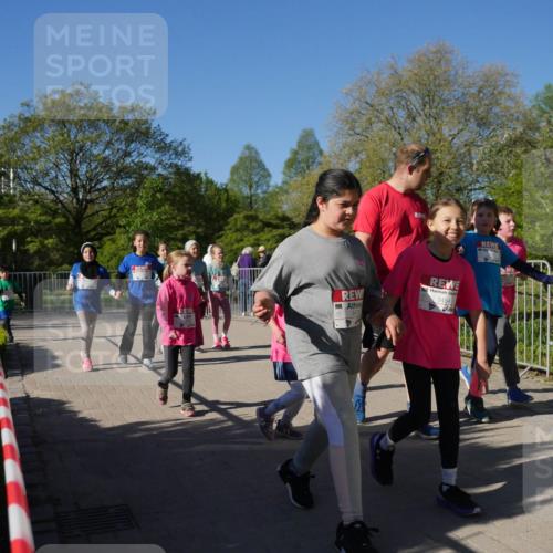 25.04.2025 - Das Zehntel Zöllner http://msf.ph/oto/7758106 26.04.2025 08:51:50 Laufen 3454 meine-sportfotos.de