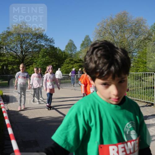 25.04.2025 - Das Zehntel Zöllner http://msf.ph/oto/7758192 26.04.2025 08:51:59 Laufen  meine-sportfotos.de