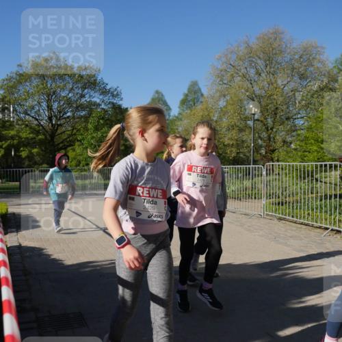 25.04.2025 - Das Zehntel Zöllner http://msf.ph/oto/7758220 26.04.2025 08:52:02 Laufen 2429, 2426, 2424 meine-sportfotos.de