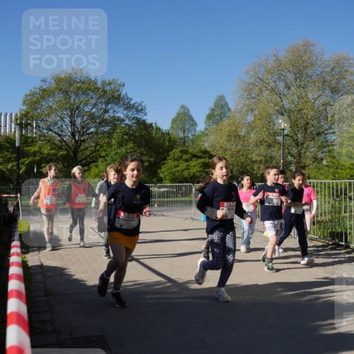 25.04.2025 - Das Zehntel Zöllner http://msf.ph/oto/7758272 26.04.2025 08:52:16 Laufen  meine-sportfotos.de