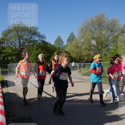 25.04.2025 - Das Zehntel Zöllner http://msf.ph/oto/7758288 26.04.2025 08:52:18 Laufen 2580 meine-sportfotos.de