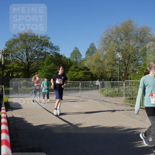 25.04.2025 - Das Zehntel Zöllner http://msf.ph/oto/7758325 26.04.2025 08:52:22 Laufen  meine-sportfotos.de