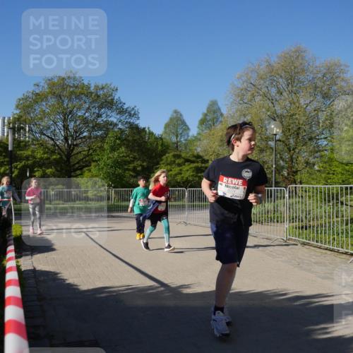 25.04.2025 - Das Zehntel Zöllner http://msf.ph/oto/7758333 26.04.2025 08:52:23 Laufen 2274 meine-sportfotos.de