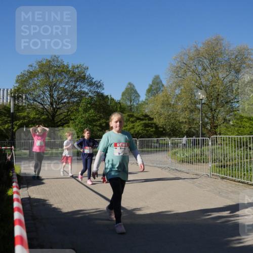 25.04.2025 - Das Zehntel Zöllner http://msf.ph/oto/7758380 26.04.2025 08:52:30 Laufen  meine-sportfotos.de