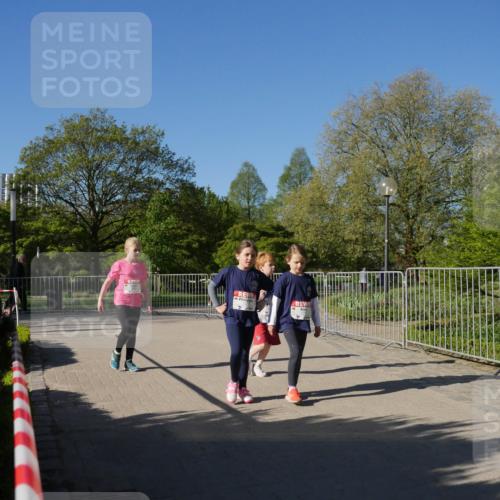 25.04.2025 - Das Zehntel Zöllner http://msf.ph/oto/7758394 26.04.2025 08:52:32 Laufen  meine-sportfotos.de