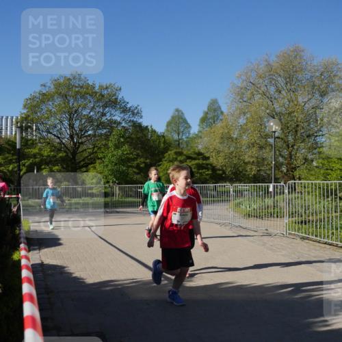 25.04.2025 - Das Zehntel Zöllner http://msf.ph/oto/7758418 26.04.2025 08:52:38 Laufen  meine-sportfotos.de
