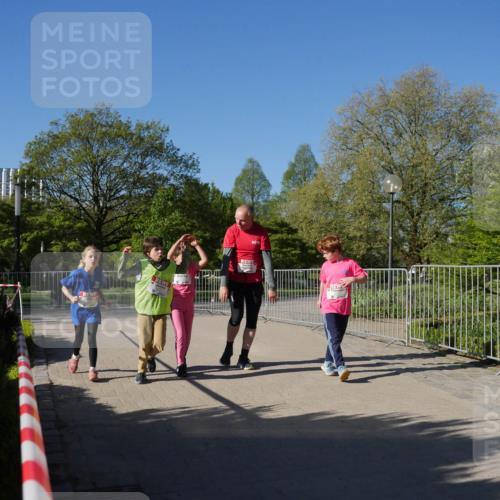 25.04.2025 - Das Zehntel Zöllner http://msf.ph/oto/7758469 26.04.2025 08:52:49 Laufen  meine-sportfotos.de