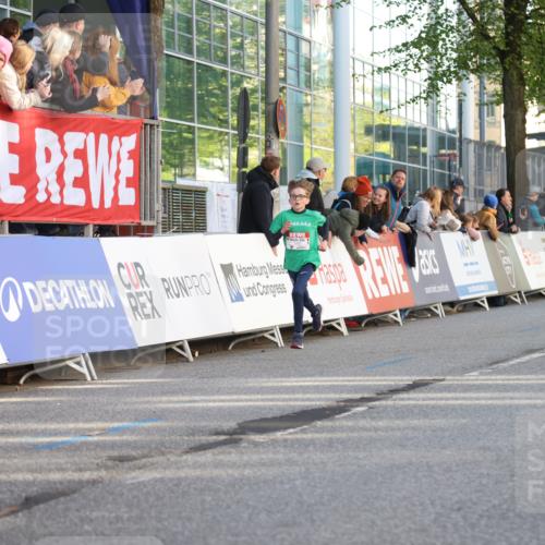 25.04.2025 - Das Zehntel Lena Gebhardt http://msf.ph/oto/7771559 26.04.2025 08:48:03 Ziel 1490, 2715, 3469, 3953 meine-sportfotos.de