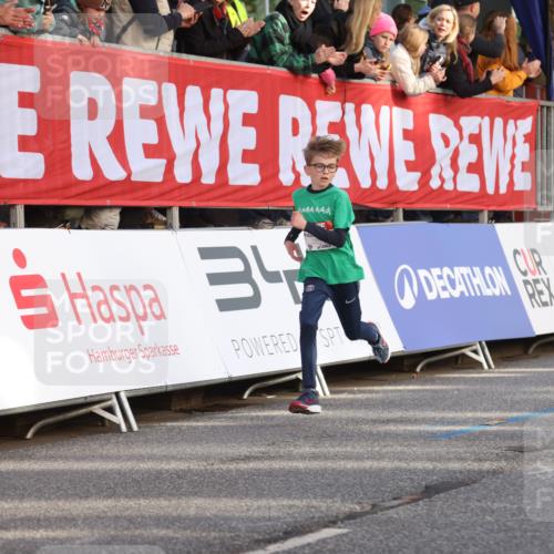 25.04.2025 - Das Zehntel Lena Gebhardt http://msf.ph/oto/7771640 26.04.2025 08:48:05 Ziel 1490, 2715, 3469, 3953 meine-sportfotos.de