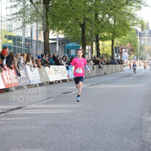 25.04.2025 - Das Zehntel Lena Gebhardt http://msf.ph/oto/7771777 26.04.2025 08:48:22 Ziel 2379, 2715, 3469, 3823 meine-sportfotos.de