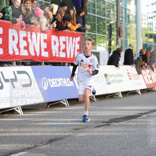 25.04.2025 - Das Zehntel Lena Gebhardt http://msf.ph/oto/7772000 26.04.2025 08:48:32 Ziel 1926, 2379, 2715, 2961, 2990, 3469, 3823 meine-sportfotos.de