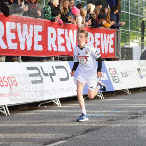 25.04.2025 - Das Zehntel Lena Gebhardt http://msf.ph/oto/7772015 26.04.2025 08:48:32 Ziel 1926, 2379, 2715, 2961, 2990, 3469, 3823 meine-sportfotos.de