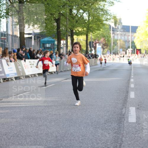 25.04.2025 - Das Zehntel Lena Gebhardt http://msf.ph/oto/7772073 26.04.2025 08:48:40 Ziel 1926, 1929, 2379, 2961, 2990, 3792, 3823 meine-sportfotos.de