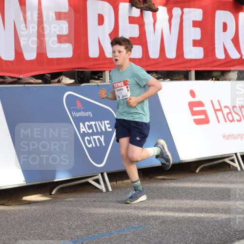 25.04.2025 - Das Zehntel Lena Gebhardt http://msf.ph/oto/7772489 26.04.2025 08:48:48 Ziel 1754, 1926, 1929, 2961, 2990, 3506, 3792, 3823 meine-sportfotos.de