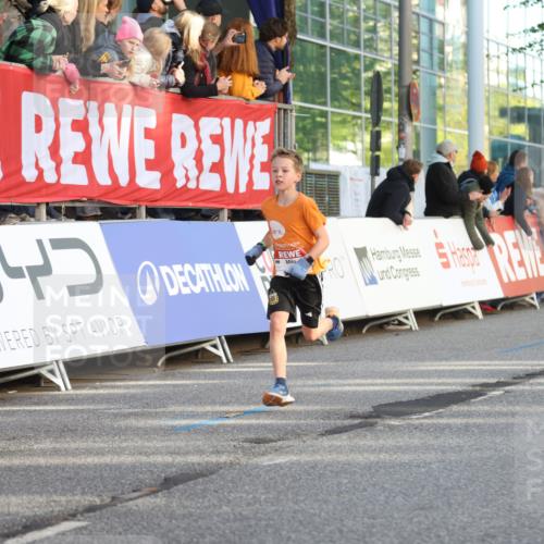 25.04.2025 - Das Zehntel Lena Gebhardt http://msf.ph/oto/7772688 26.04.2025 08:48:57 Ziel 1452, 1754, 1926, 1929, 2961, 2990, 3506, 3606, 3785, 3792 meine-sportfotos.de