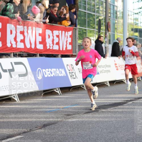 25.04.2025 - Das Zehntel Lena Gebhardt http://msf.ph/oto/7773242 26.04.2025 08:49:07 Ziel 1452, 1754, 1929, 2018, 2696, 3488, 3506, 3606, 3613, 3785, 3792 meine-sportfotos.de