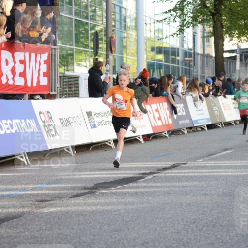 25.04.2025 - Das Zehntel Lena Gebhardt http://msf.ph/oto/7773635 26.04.2025 08:49:20 Ziel 1452, 1537, 1945, 2018, 2021, 2377, 2513, 2696, 3488, 3606, 3613, 3785 meine-sportfotos.de