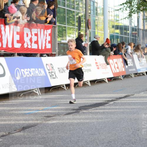 25.04.2025 - Das Zehntel Lena Gebhardt http://msf.ph/oto/7773692 26.04.2025 08:49:20 Ziel 1452, 1537, 1945, 2018, 2021, 2377, 2513, 2696, 3488, 3606, 3613, 3785 meine-sportfotos.de