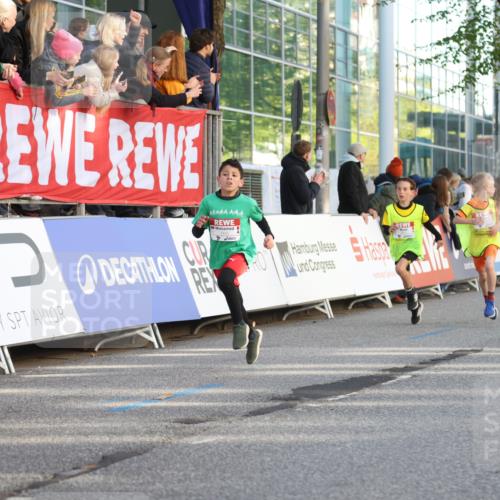 25.04.2025 - Das Zehntel Lena Gebhardt http://msf.ph/oto/7773890 26.04.2025 08:49:23 Ziel 1452, 1537, 1945, 2018, 2021, 2377, 2513, 2696, 3488, 3606, 3613, 3785 meine-sportfotos.de